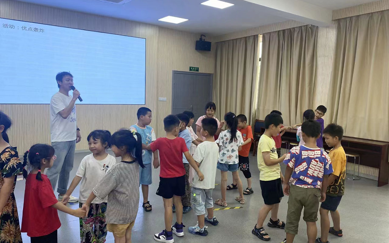 云龙观乡中心学校